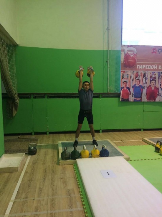 Воспитанник СДЦ "Ратмир" отличился на Кубке Москвы по гиревому спорту 