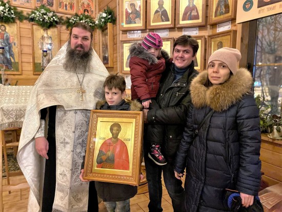 В Храме Луки освятили новую икону Иоанна Сочавского