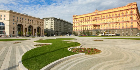 Москвичи смогут проголосовать за памятник на Лубянке на семи площадках