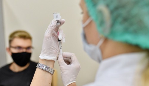 Пункты вакцинации от COVID-19 откроют еще в шести торговых центрах столицы