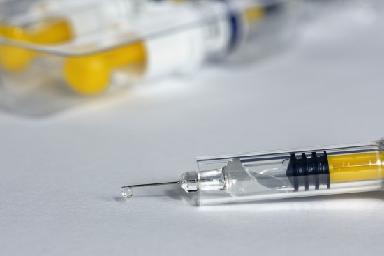 «Спутник V» вошел в топ-3 вакцин по количеству одобрений по всему миру
