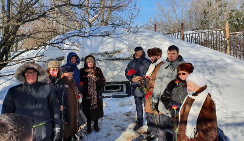 В Обручевском районе возле ДОТа состоялась патриотическая акция