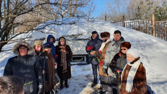 В Обручевском районе возле ДОТа состоялась патриотическая акция