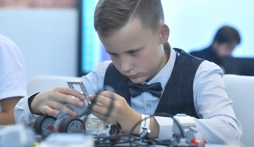 Сергунина: 45 команд из Москвы и Подмосковья примут участие в соревнованиях по робототехнике среди школьников
