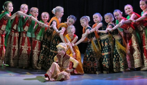 Фестиваль индийского танца «Indian Dance Fest» в Бутове погрузил москвичей в атмосферу Болливуда