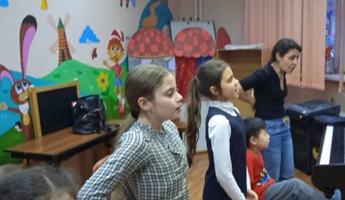 Юные таланты развиваются в вокальной студии «Соловей» при центре «Обручевский»