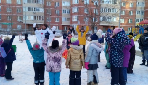 «Широкую Масленицу» отметили в центре «Обручевский»