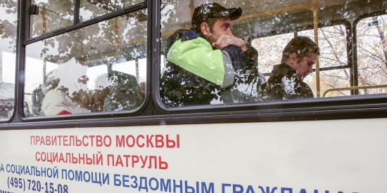 В Москве помочь бездомным людям теперь можно по номеру 112