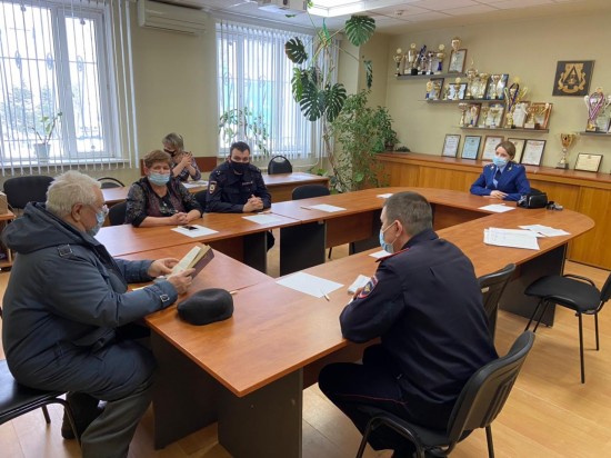 Черемушкинский межрайонный прокурор Алена Гольдина провела выездной прием граждан