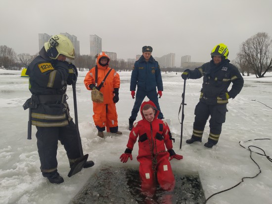 Проект «СОВБЕЗ» научился самоспасению при провале под лёд