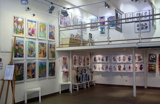В «Изопарке» проходит выставка детских рисунков