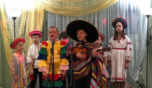 Молодые артисты Обручевского представили лучшие номера с народными песнями