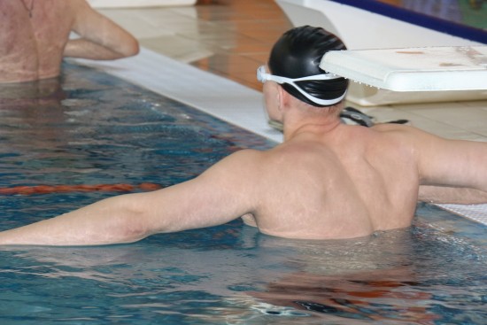 На соревнованиях по плаванию для лиц с общими заболеваниями спортсмены из Черемушек стали лучшими