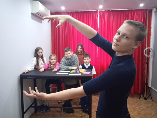 В социальном центре "Ломоносовский" прошло развлекательное мероприятие