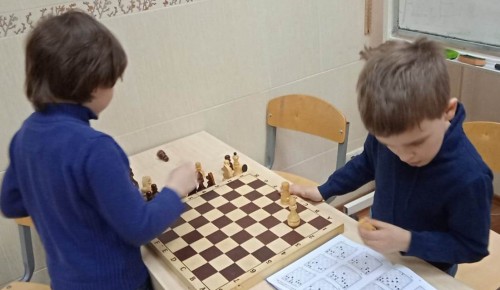 Юные шахматисты центра «Обручевский» научились делать мат в один ход