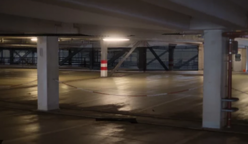 Места в подземных паркингах Ломоносовского района выставили для аренды