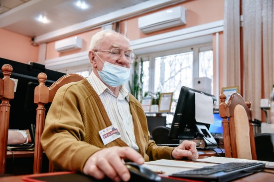 Долголеты Гагаринского района приглашаются на конкурс по компьютерному многоборью среди пенсионеров
