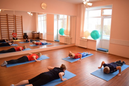 Мой социальный центр “Ломоносовский” продолжает набор на занятия по лечебной физкультуре