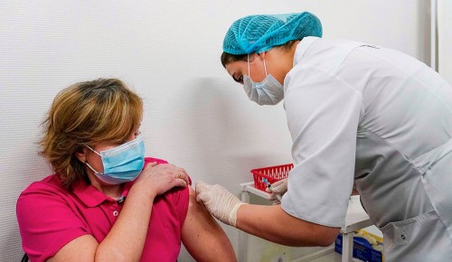 Собянин призвал москвичей не откладывать вакцинацию от COVID-19