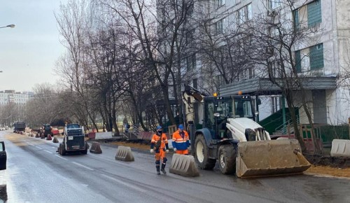 В Черемушках ведутся работы по капитальному ремонту Перекопской улицы