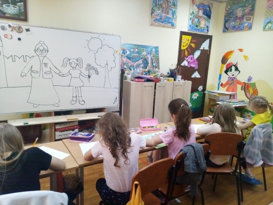Творческие занятия состоялись для воспитанников центра «Обручевский»