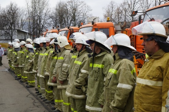 Спасатели МЧС по ЮЗАО взяли на особый контроль частный сектор Южного Бутова в преддверии пожароопасного периода