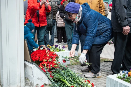 Доктор Александр Румянцев на траурном митинге в память чернобыльцев призвал вдвое увеличить расходы на здравоохранение
