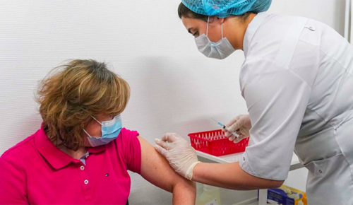 Журналист о программе поощрения вакцинации для старшего поколения: «Любая помощь, любой шаг навстречу пожилым важен»