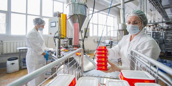 Собянин присвоил статус промкомплекса Московскому заводу плавленых сыров «Карат»