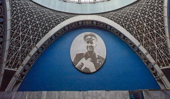 Наталья Сергунина сообщила о возвращении на ВДНХ знаменитого портрета Гагарина
