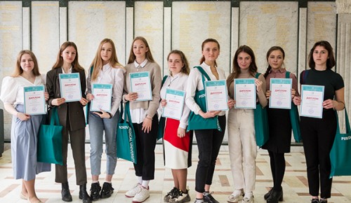 Итоги первой Пироговской олимпиады школьников по химии и биологии подвели в Обручевском районе