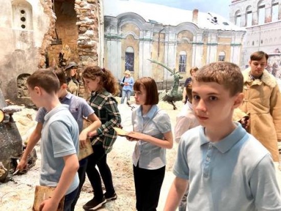 Школьники из Черемушек приняли участие в квесте «Подвиг народа»