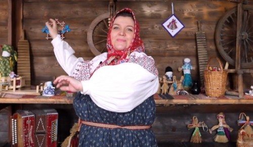 Участников «Московского долголетия» научат петь народные песни