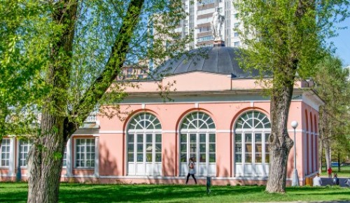 В Воронцовском парке пройдет фотовыставка «Сказки в стиле великих художников»