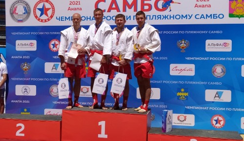 Воспитанник школы "Самбо-70 стал серебряным призером чемпионата России по пляжному самбо