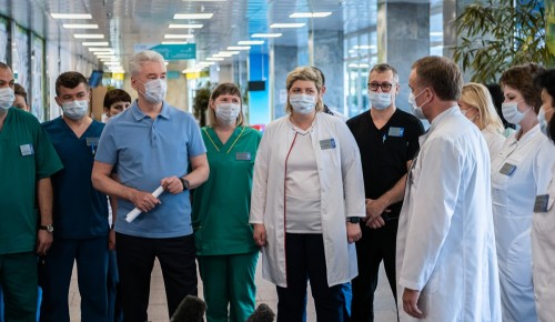 Собянин открыл стационар для лечения пациентов с COVID-19 в ГКБ № 15