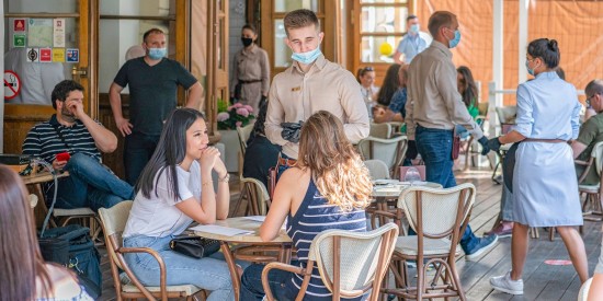 Ресторанам «Кофемания» и «Бараshka» в ЦАО грозит закрытие за нарушение антиковидных мер