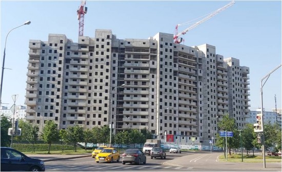 В новом доме на Севастопольском проспекте возводят наружние стены на 12 этаже