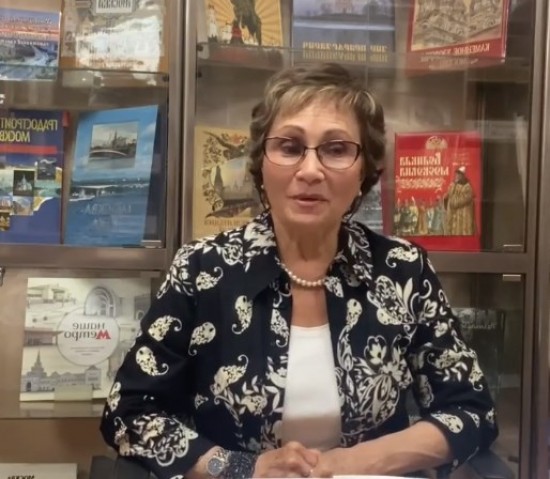 Сотрудница библиотеки №184 Алла Жаркова дала интервью в рамках проекта "Лестница души"