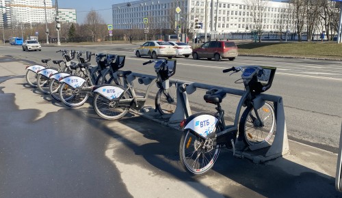 Взять на прокат велосипед можно на 4 станциях в Обручевском районе