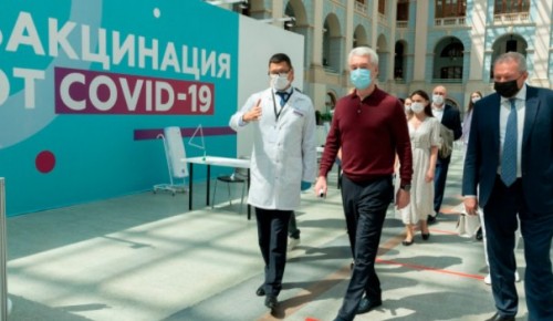 Собянин: Число вакцинированных первым компонентом в Москве достигло 3 млн человек