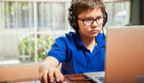 Школьники Теплого Стана могут принять участие в интерактивных онлайн-занятиях по школьной программе