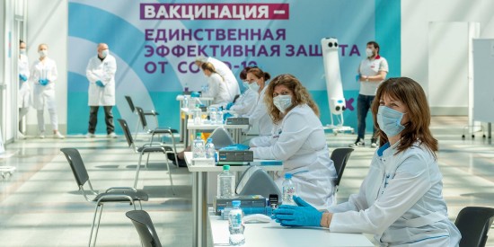«Лучше, чем в Америке». Система вакцинации в Москве работает отлично