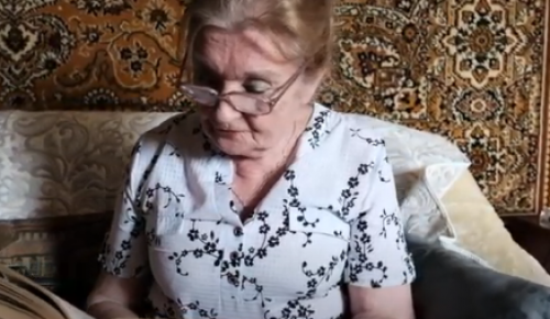 Участница проекта "Московское долголетие" объяснила, зачем сделала прививку от коронавируса
