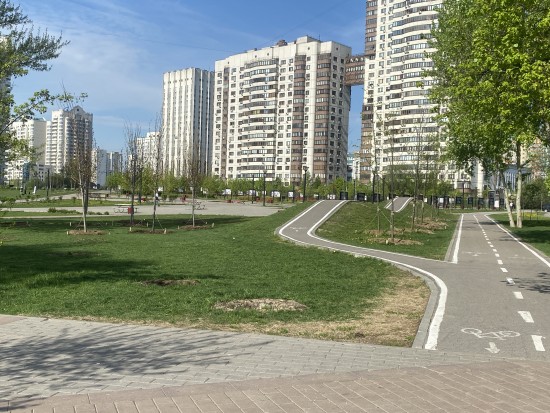 В парке «70-летия Победы» в Черемушках проложен веломаршрут для любителей активного образа жизни