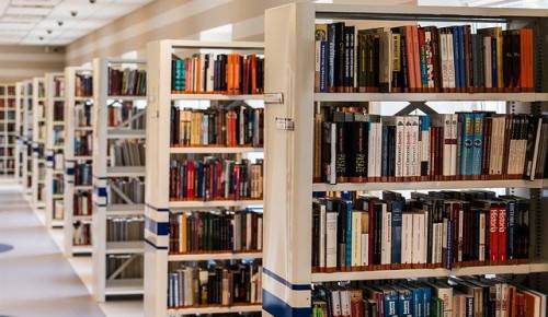 Библиотеки Академического района подготовили список книг для семейного чтения