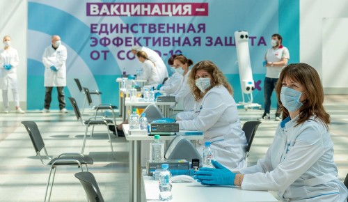 Более двух миллионов человек сделали прививку от COVID-19 за последний месяц - Собянин