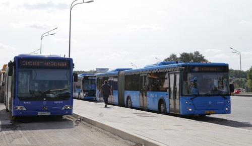 Запуск автобусов КМ от "Спортивной" до "Тропарево"