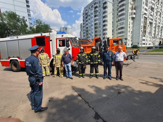 Объектовая добровольная пожарная команда "Восход" прошла обучение по боевому развёртыванию