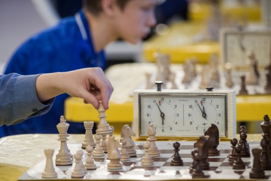 Логика и память: какие способности развивают у ребёнка шахматы